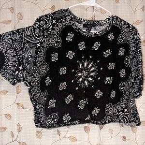 Forever 21 bandana cropped tee
